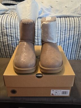 UGG Classic Short Sparkle Shearling-Lined Ankle Boots in Chestnut